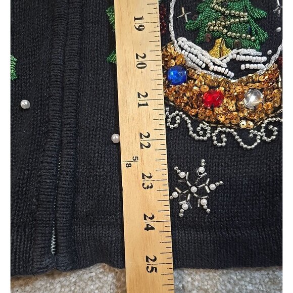 B.P. Design Christmas Cardigan Sweater Snow Globe Beaded Embroidered Snowman M - Picture 3 of 12